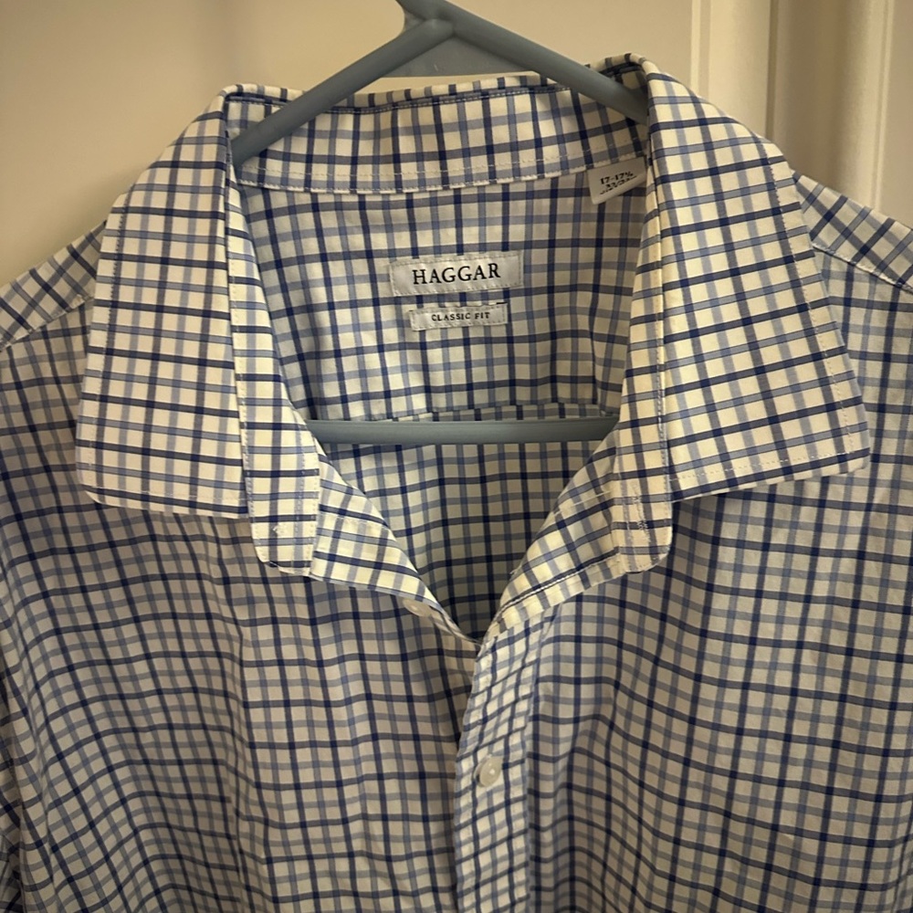 Haggar Men's White and Blue Plaid long sleeve Dress Shirt - Picture 4 of 11